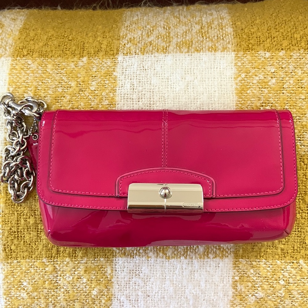 🌟Coach Kristen Patent Leather Wristlet